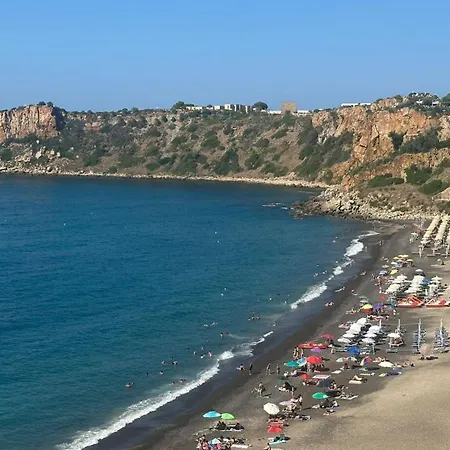 Pini, A Paradise Oasis *