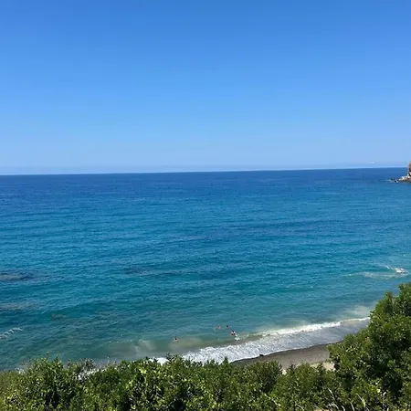 Pini, A Paradise Oasis *