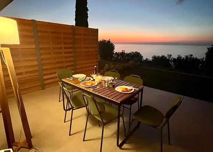 Pini, A Paradise Oasis
