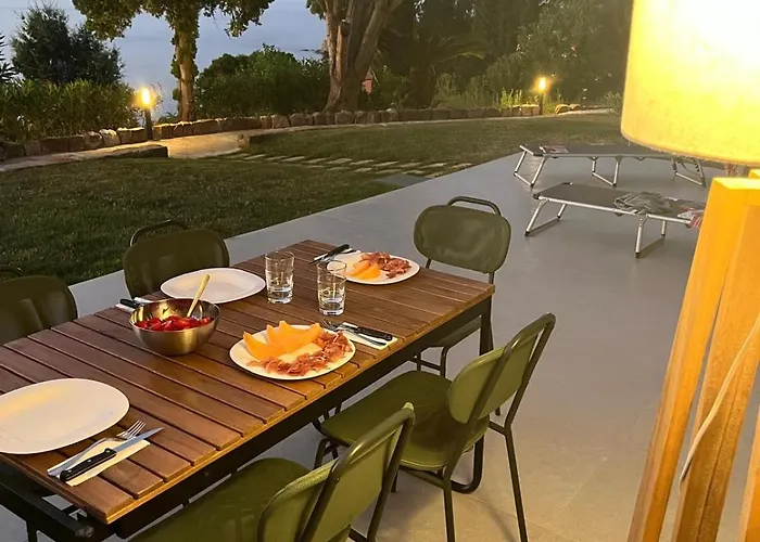 Pini, A Paradise Oasis * Finale