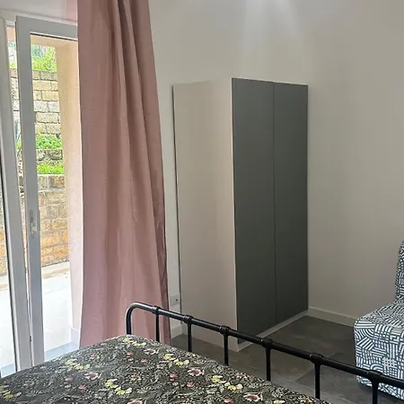 Pini, A Paradise Oasis Appartamento