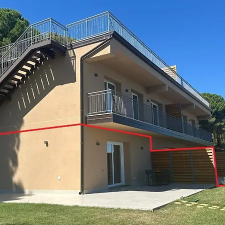 Pini, A Paradise Oasis *