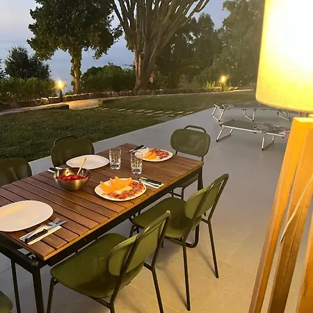 Pini, A Paradise Oasis * Finale