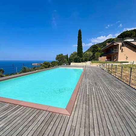 Appartamento Pini, A Paradise Oasis *