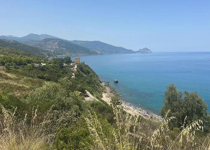 Pini, A Paradise Oasis شقة Finale