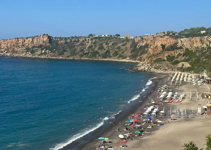 Pini, A Paradise Oasis *