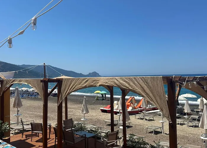 Pini, A Paradise Oasis شقة Finale