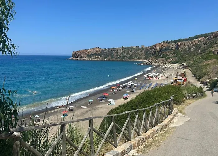 Pini, A Paradise Oasis *